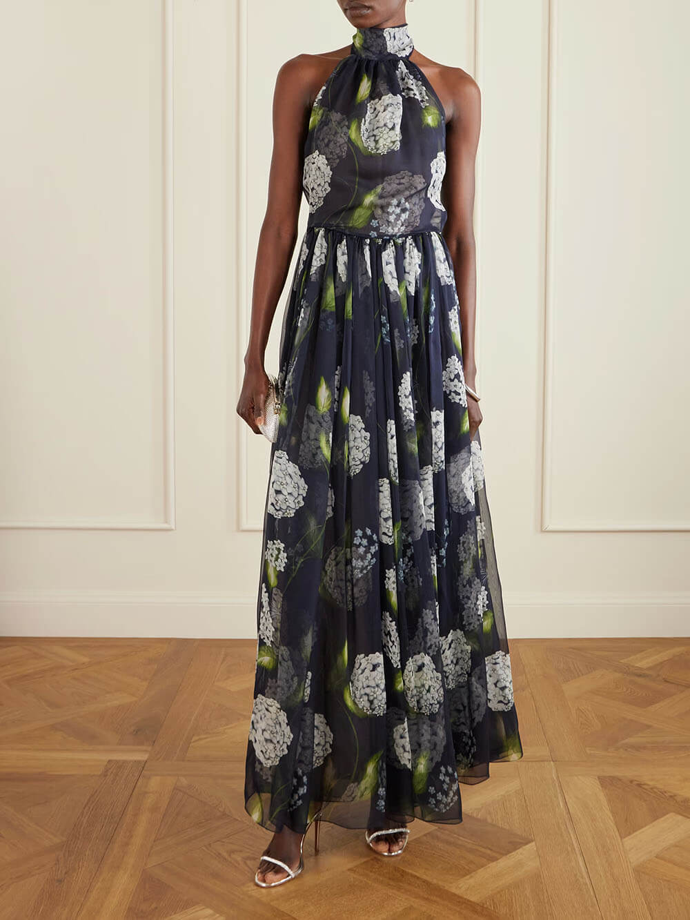 Fashionable Backless Printed Pleated Chiffon Maxi Dress