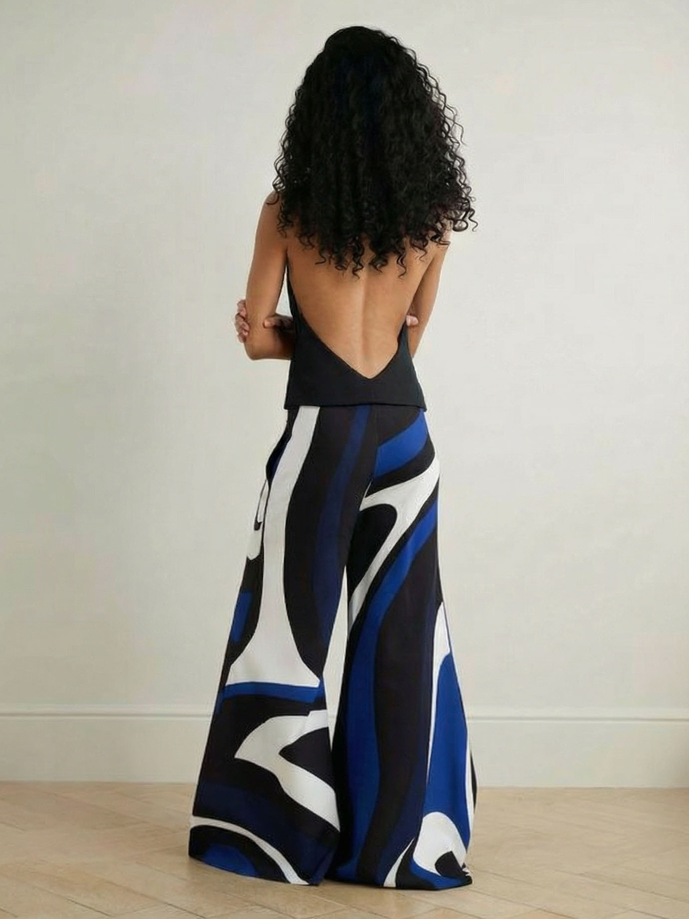 Elegant Blue Stripe Print Halter Neck Jumpsuit