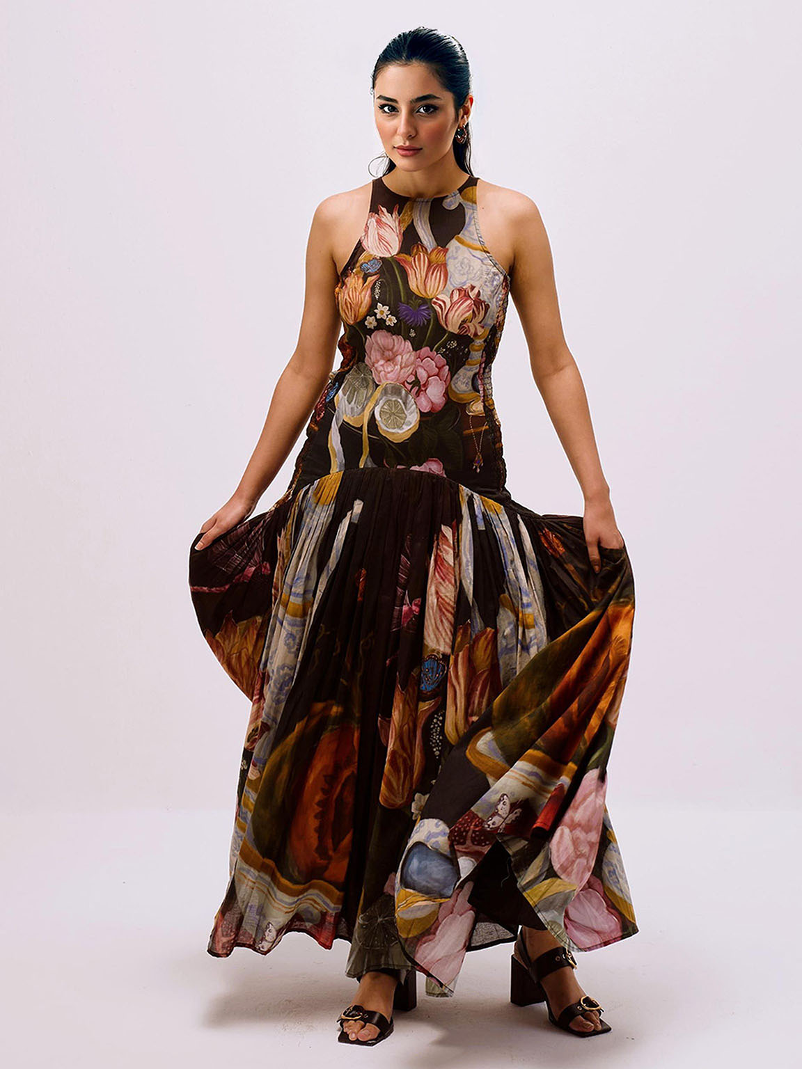 Exquisite Botanical Print Sleeveless Pleated Maxi Dress