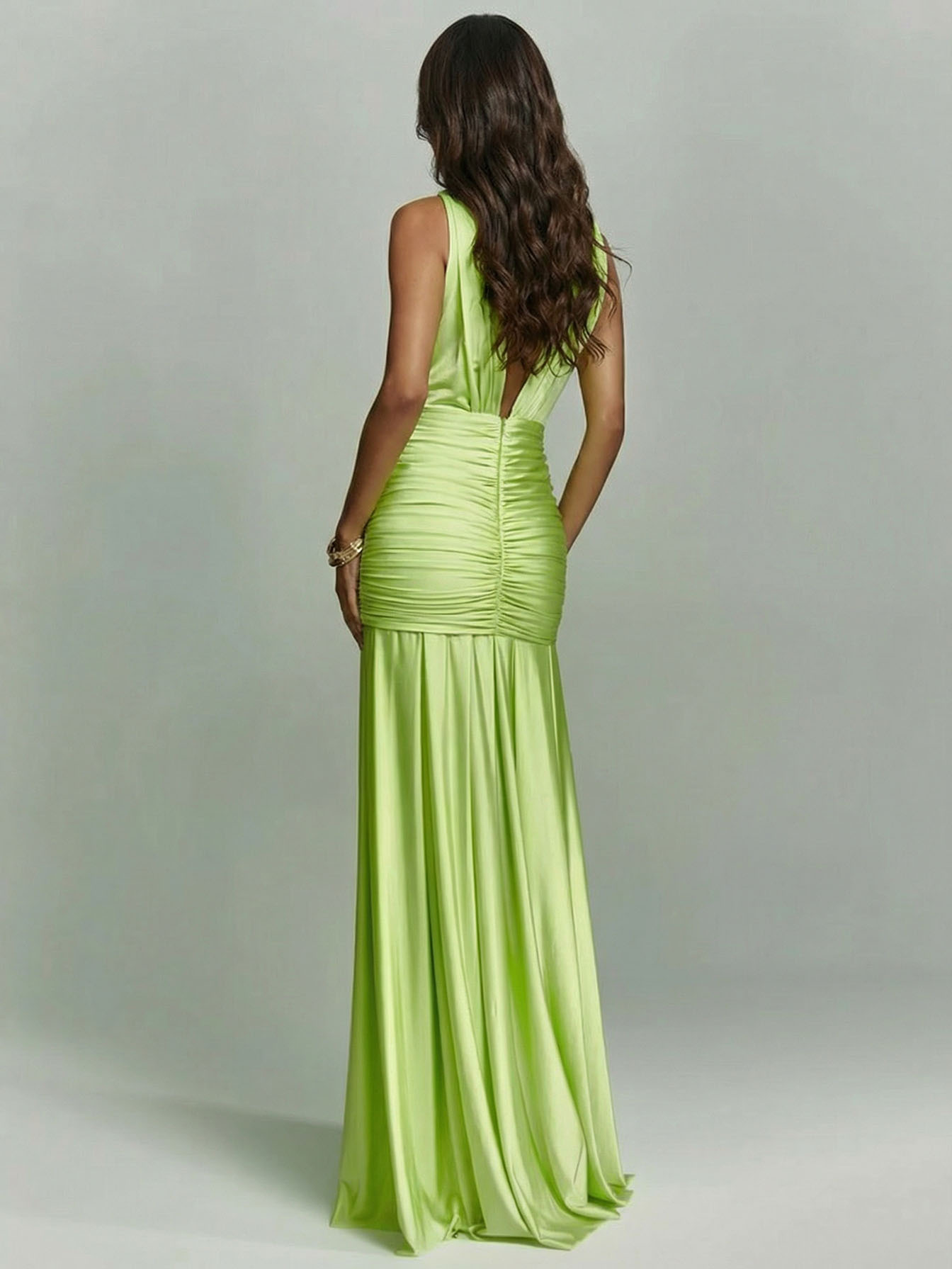 Elegant Sleeveless Pleated Floor-Length Maxi Dress
