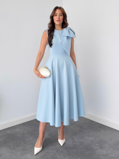 Elegant Sleeveless Bow Detail Slim-Fit Midi Dress