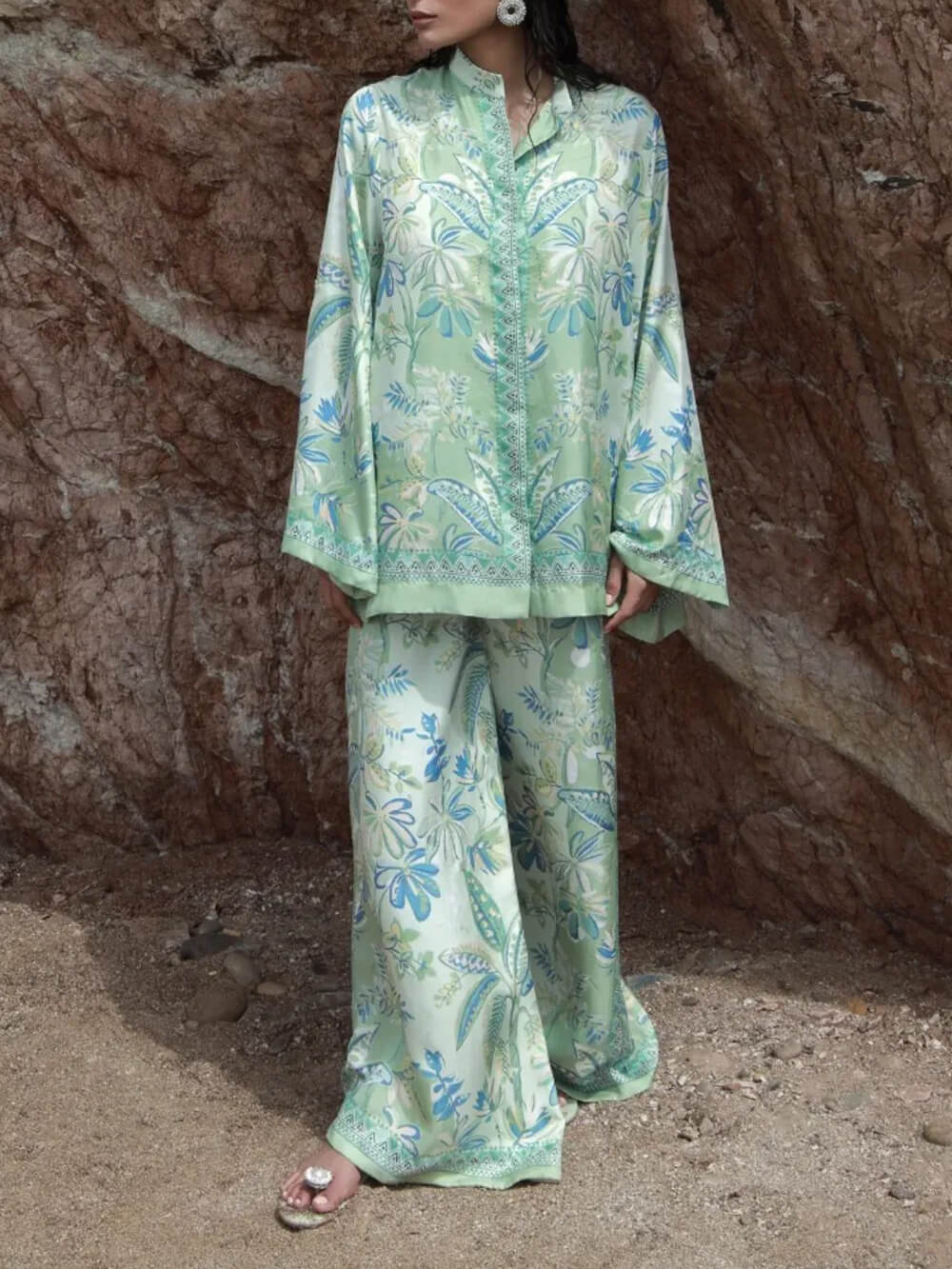 Flowy Floral Print Elastic Waist Loose Flared Wide-Leg Pants