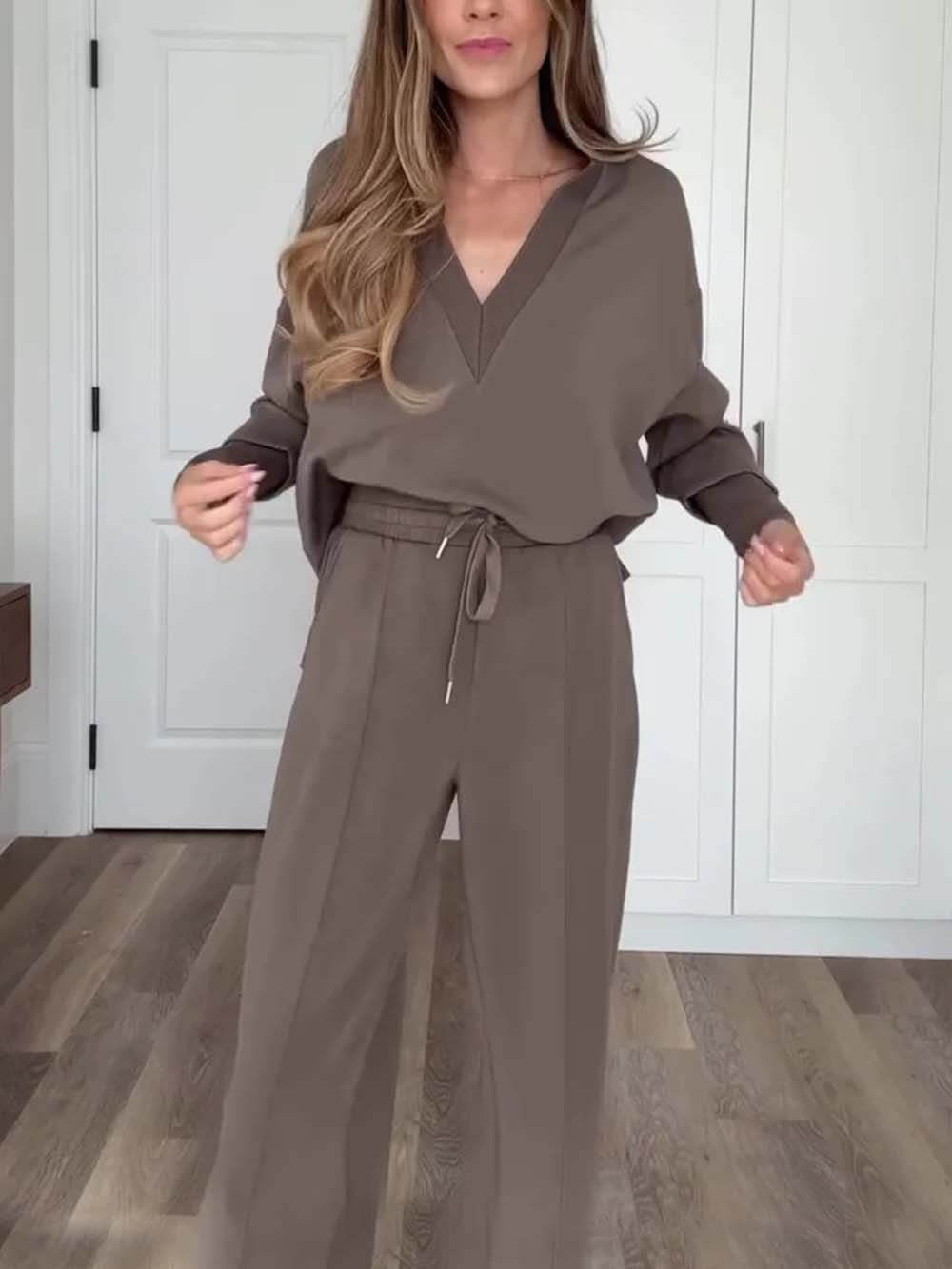 Casual Brown V-Neck Long-Sleeved Sweatshirt & Elastic Waist Pants Set