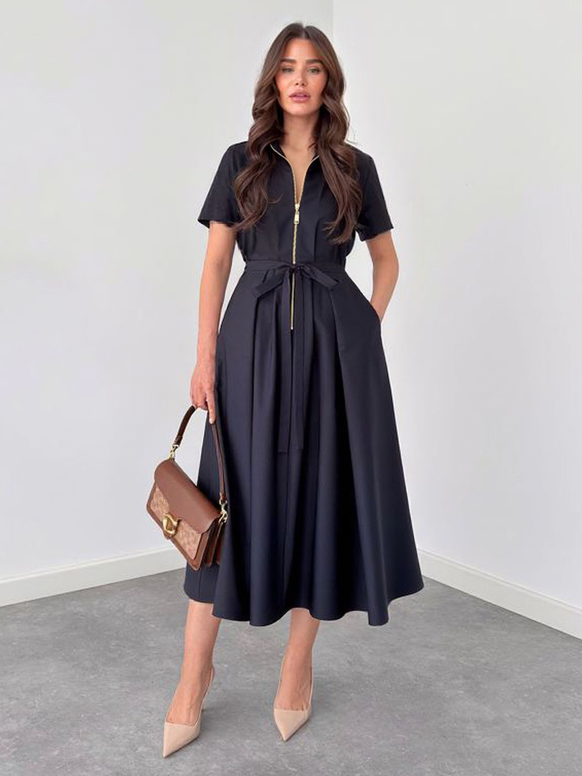 Elegant Tie-Waist Short Sleeve Midi Dress