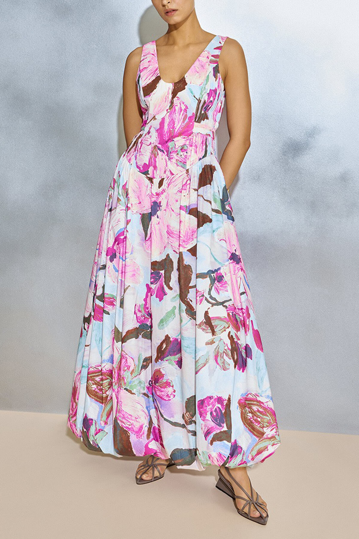 Exquisite Floral Print Pleated Maxi Dress