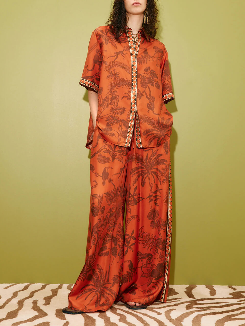 Unique Animal Print Satin Back-Slit Tie Shirt And Elastic-Waist Pocket Wide-Leg Pants Set