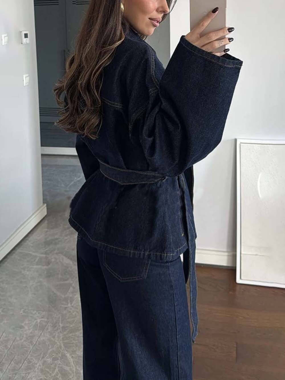 Classic Fashion Workwear-Style Denim Button-Up Long Sleeve Pocketed Collar Jacket