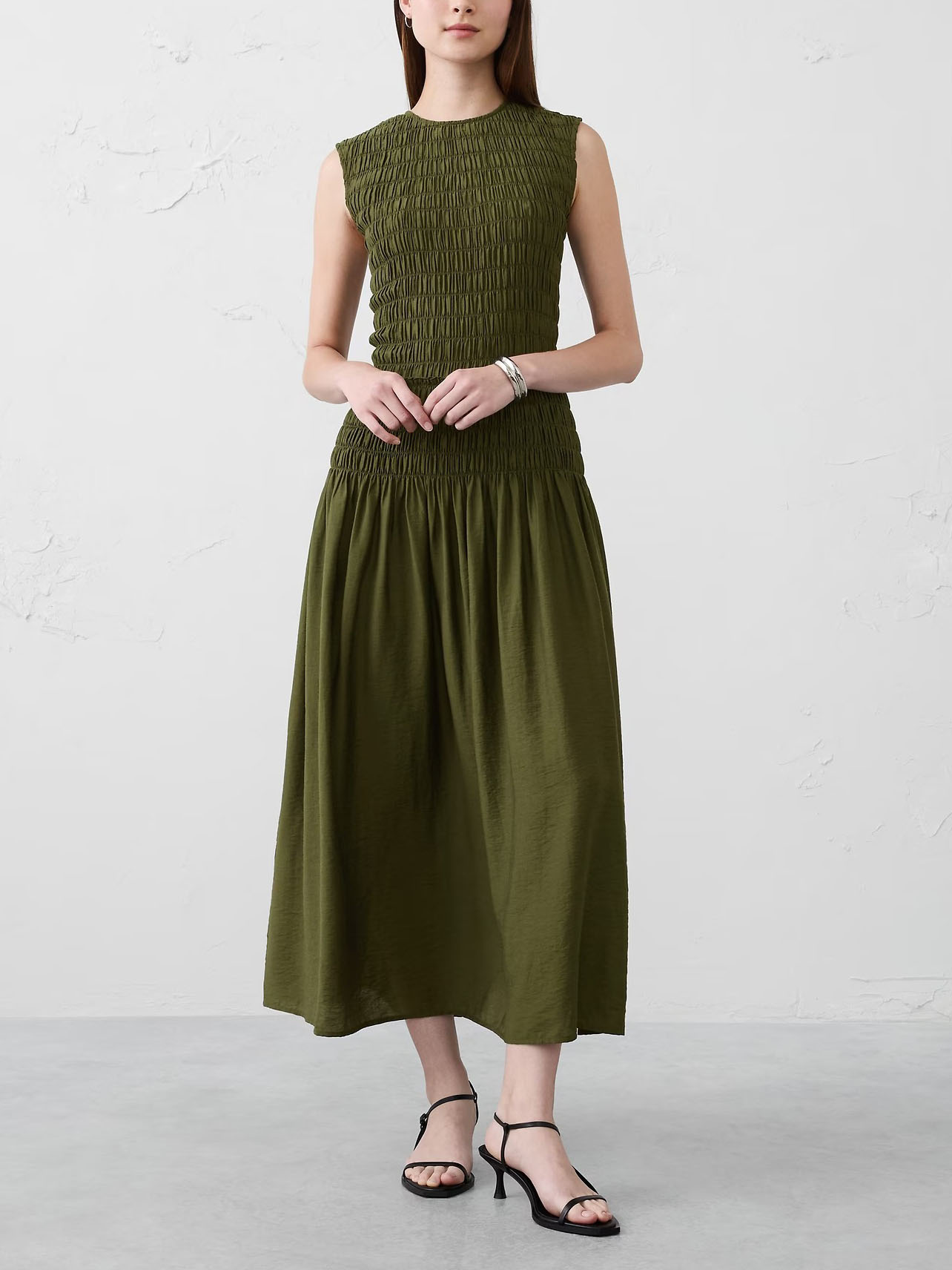Casual Elegance Pleated Sheath Maxi Dress