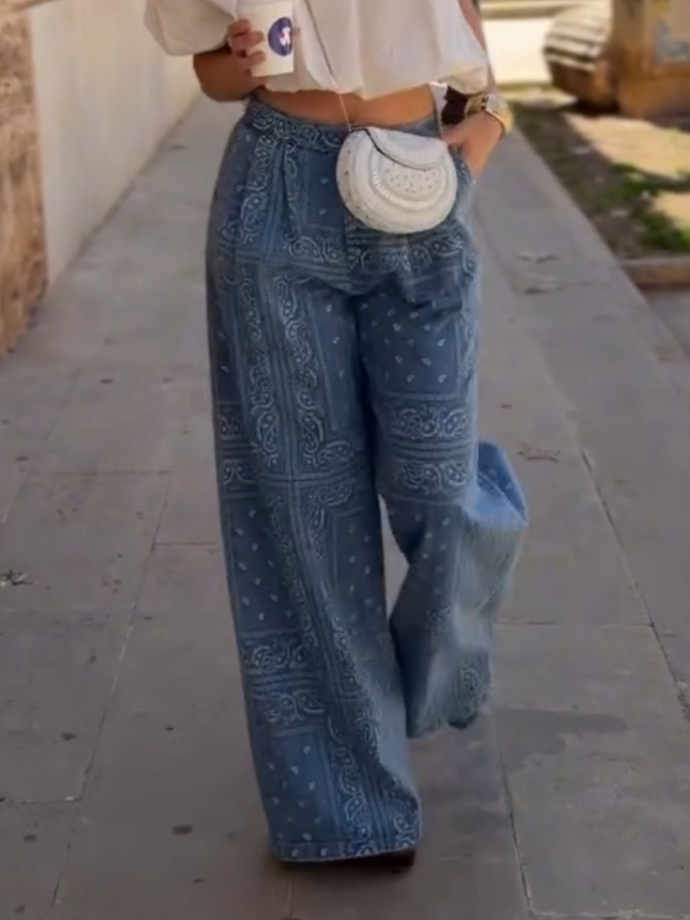 Casual Off-Shoulder Top &Denim Pants Two-Piece Set