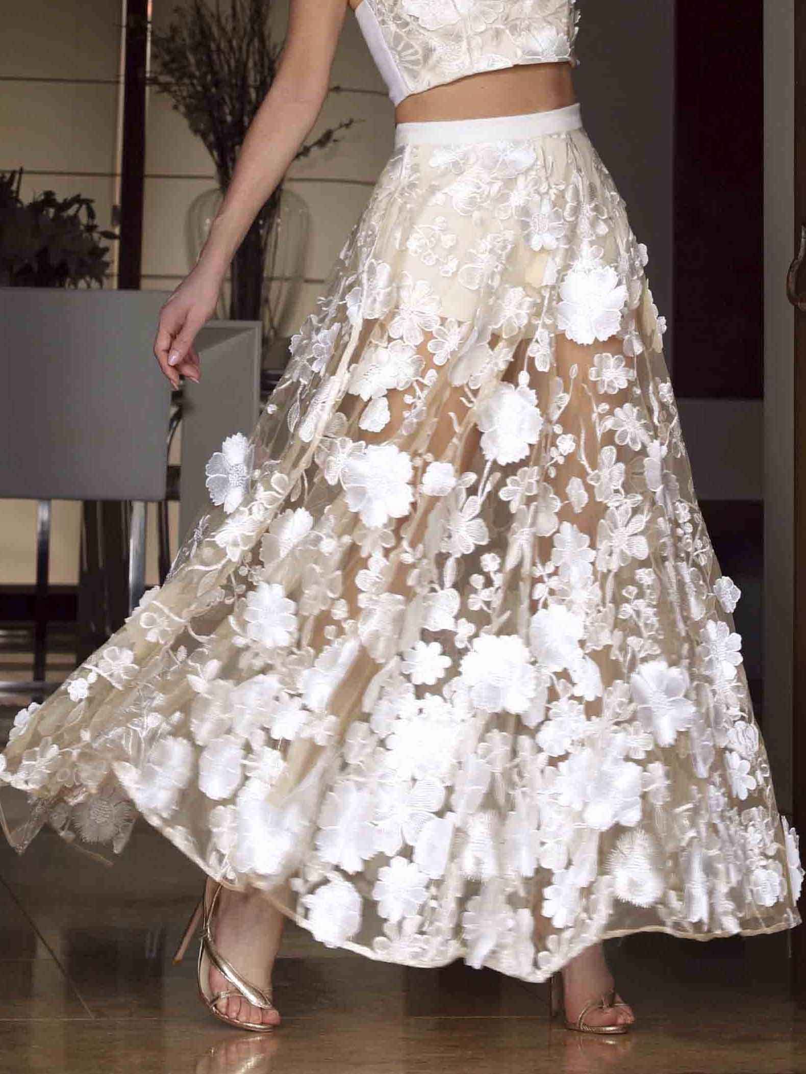 Elegant Strapless Floral Lace Crop Top & Maxi Skirt Two-Piece Set