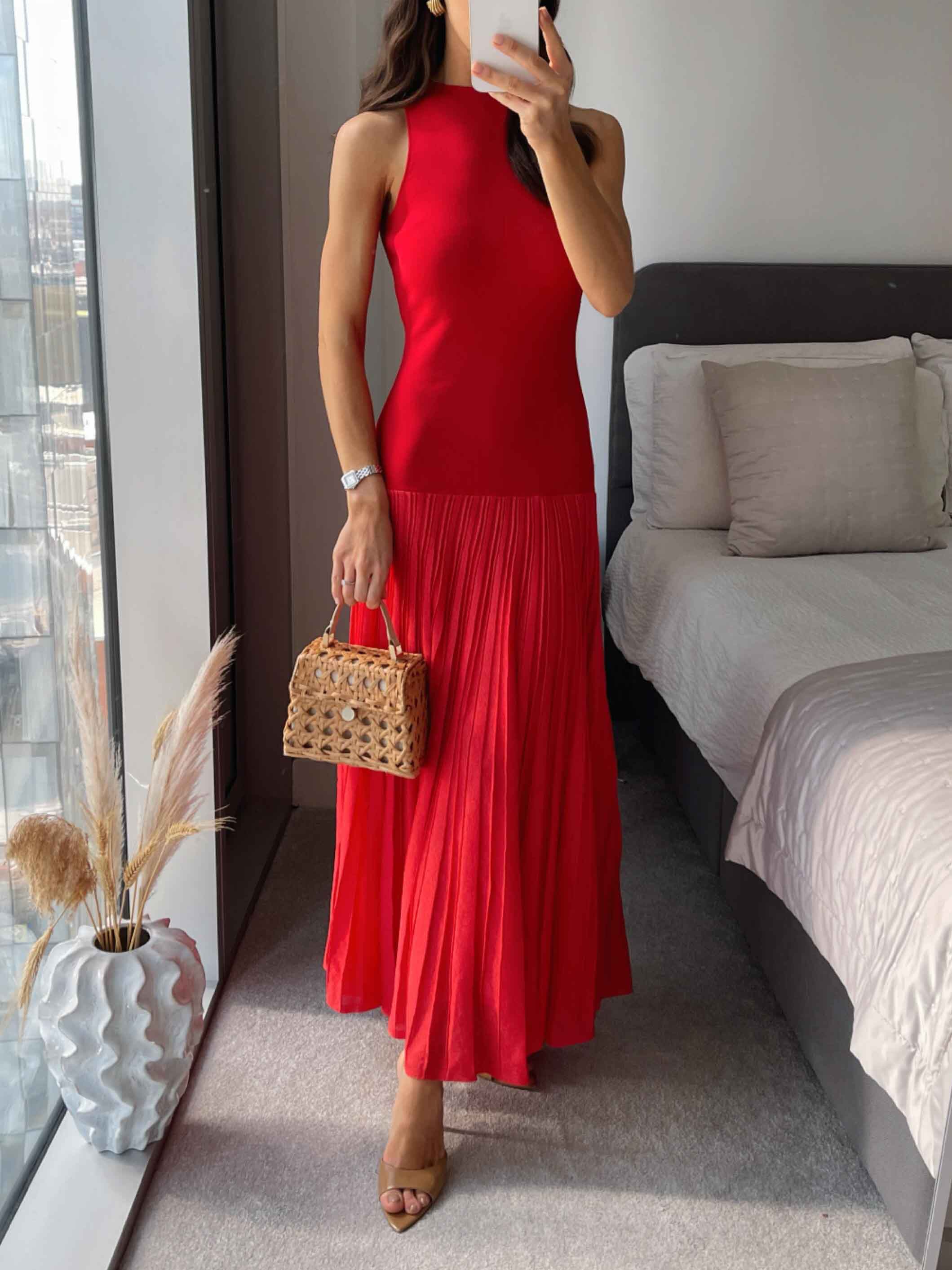 Elegant Knitted Sleeveless Maxi Dress