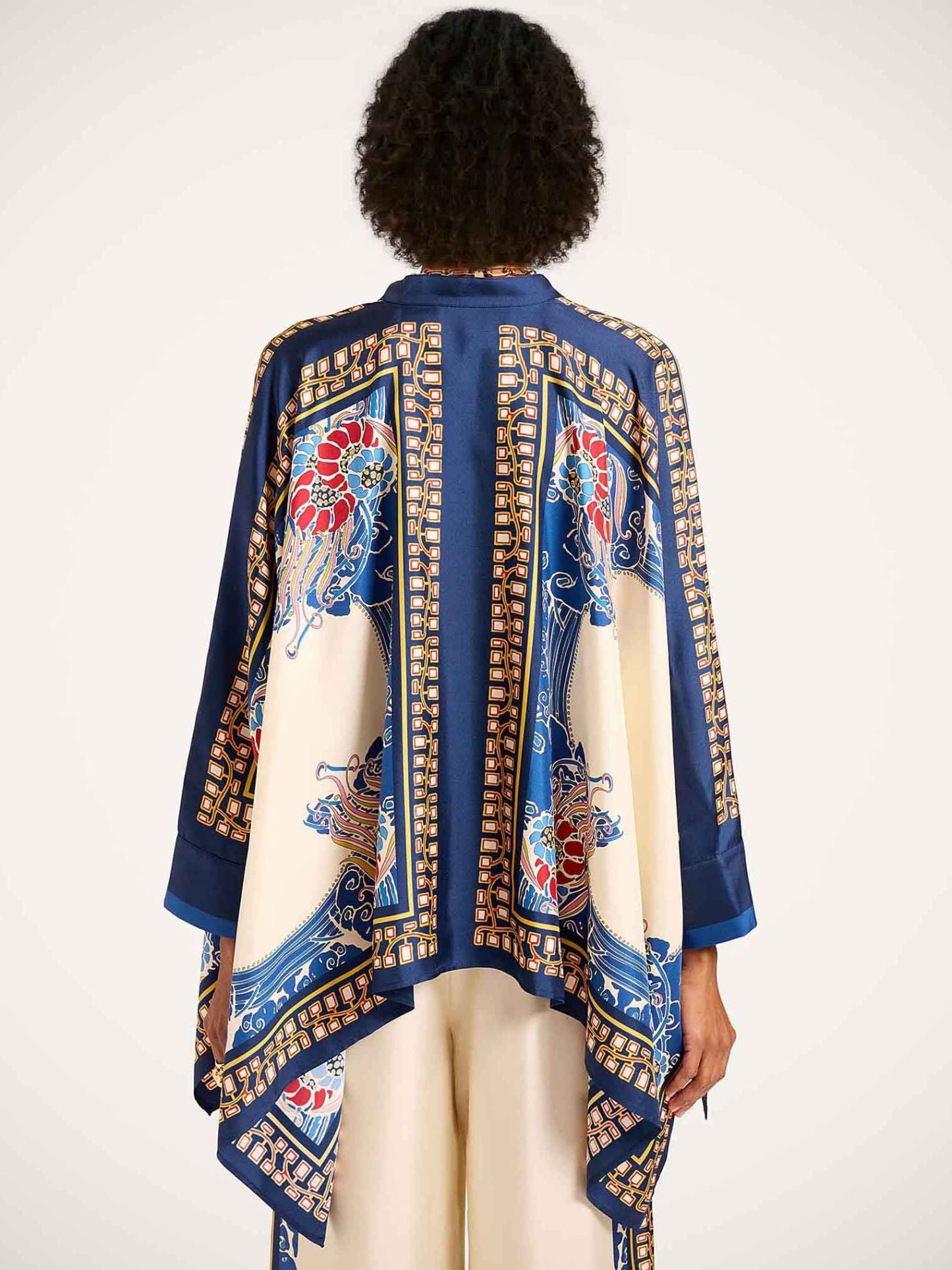 Elegant Bohemian Print Draped Kimono Shirt