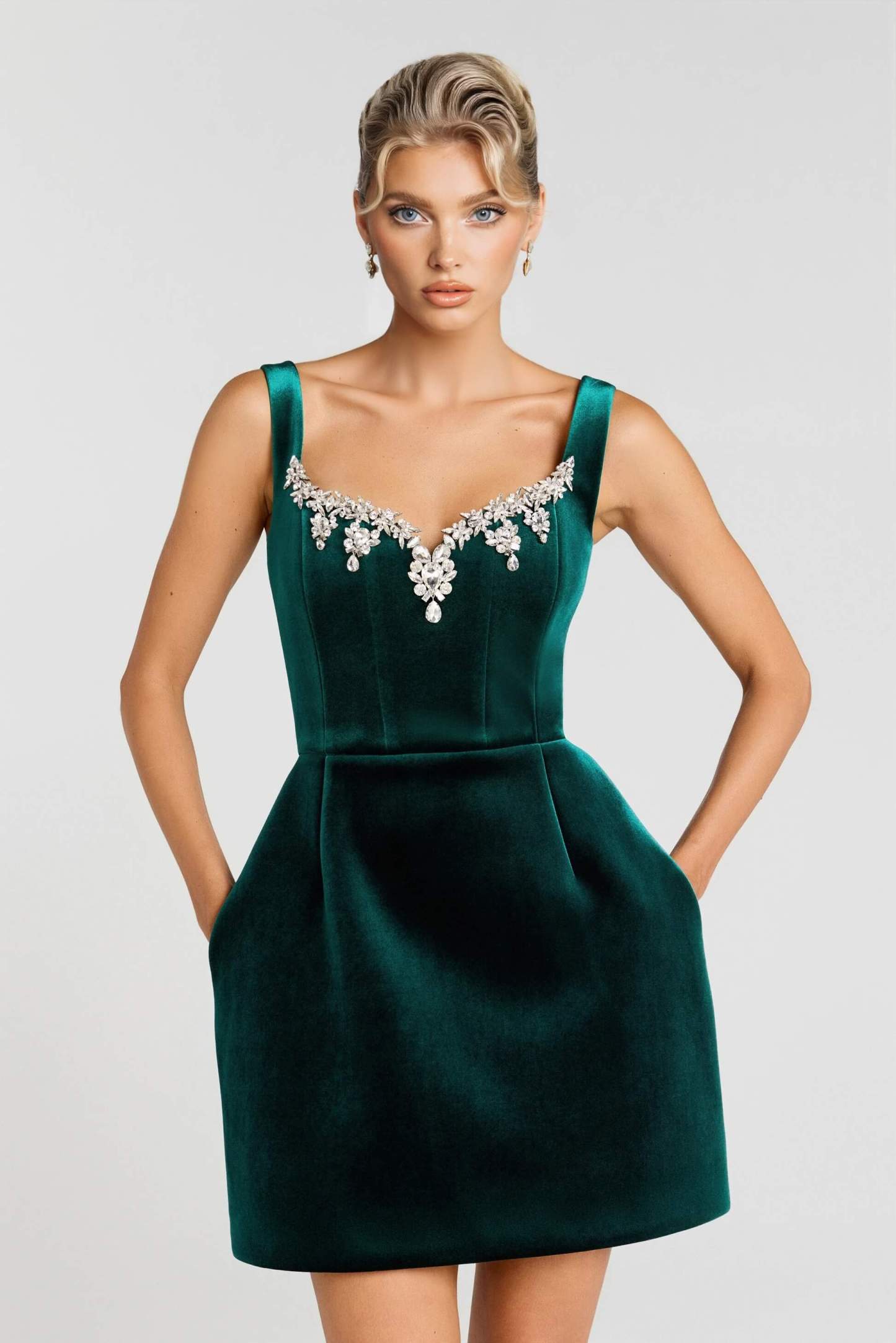 Elegant V-Neck Rhinestone Green Mini Dress