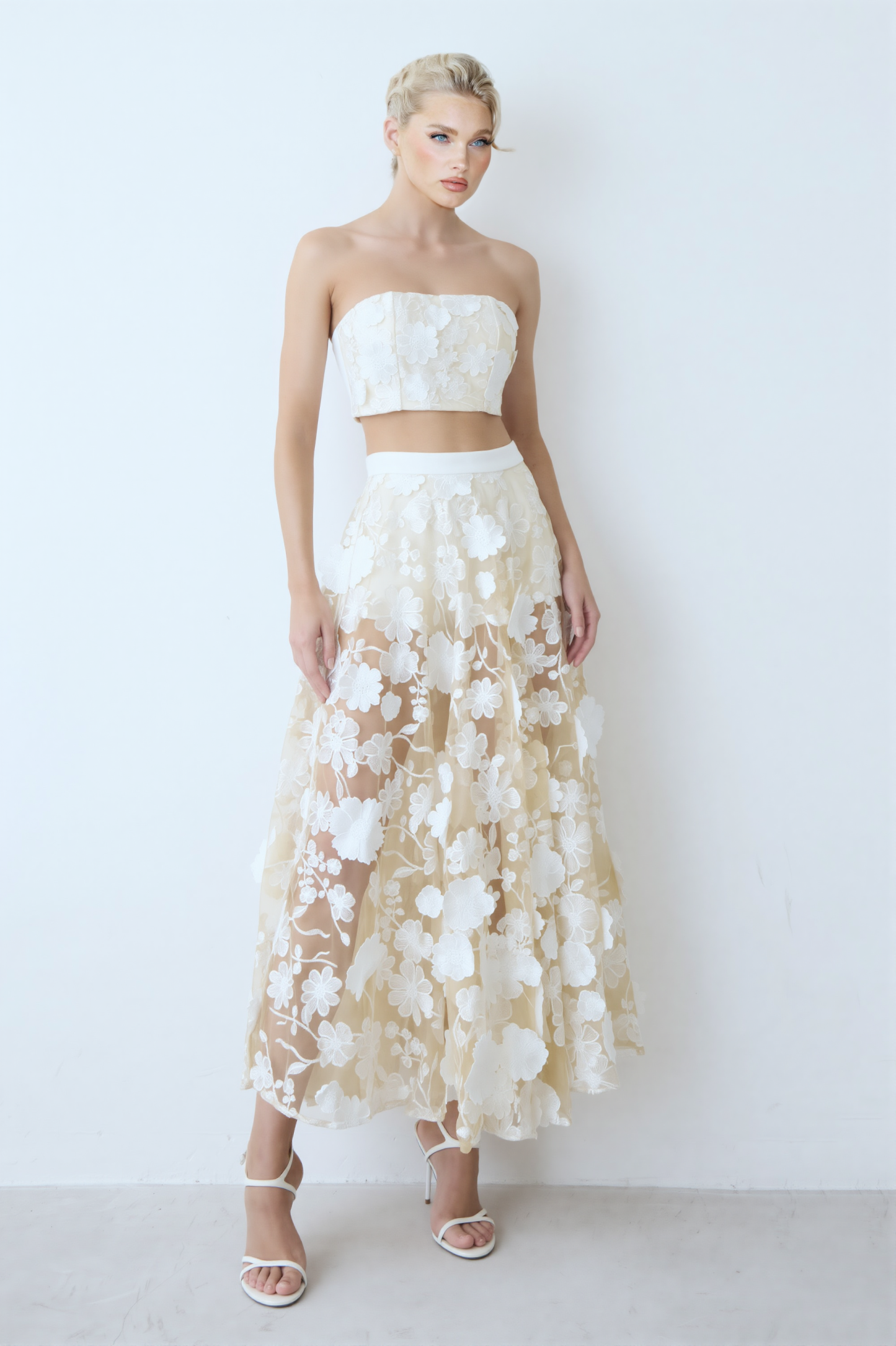 Elegant Strapless Floral Lace Crop Top & Maxi Skirt Two-Piece Set