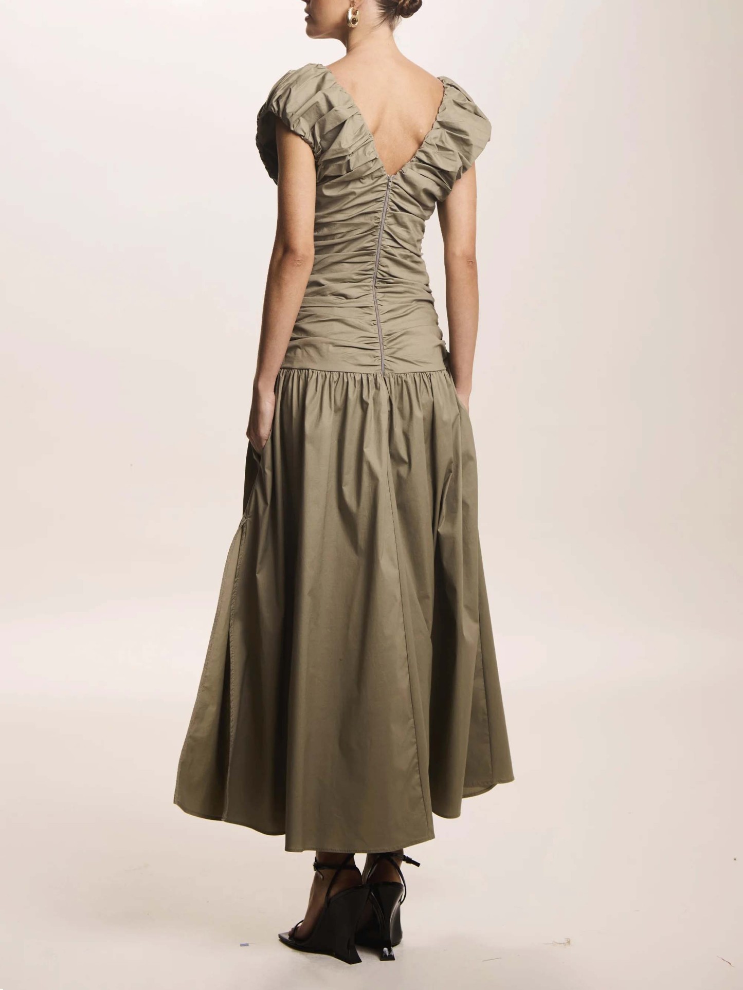 Elegant Pleated V-neck Midi Dress