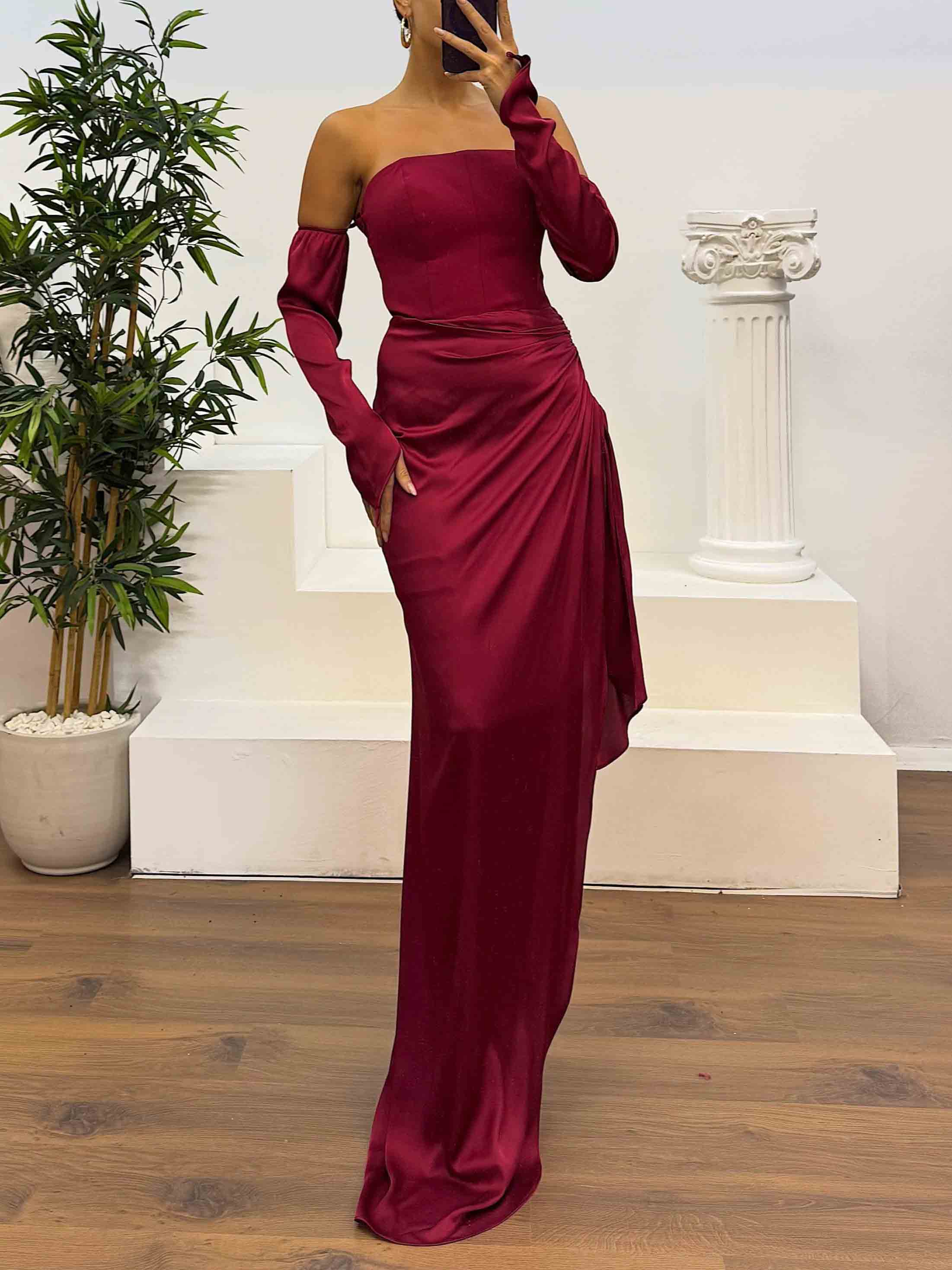 Elegant Strapless Satin Evening Maxi Dress