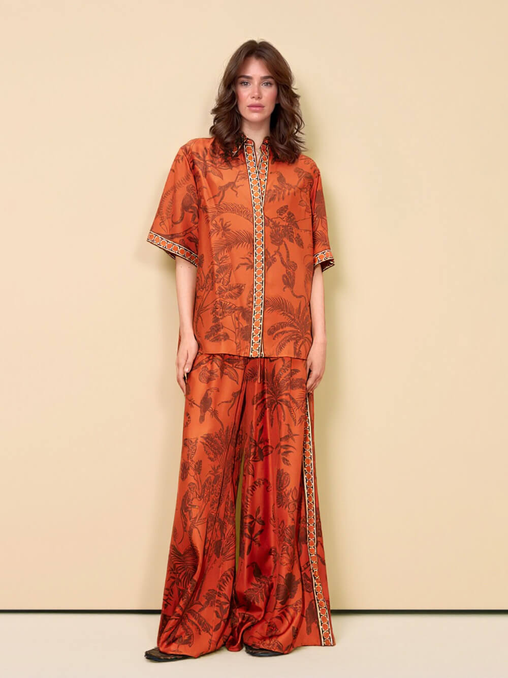 Unique Animal Print Satin Elastic Waist Side Seam Pocket Wide-Leg Pants