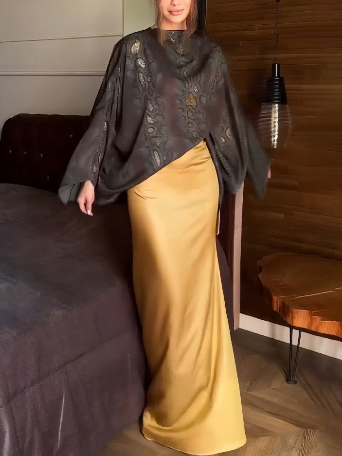 Exquisite Oversized Jacquard Batwing Sleeve Blouse