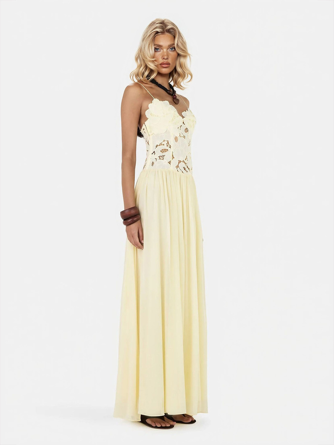 Elegant Lace Spaghetti Strap Floral Appliqué Maxi Dress