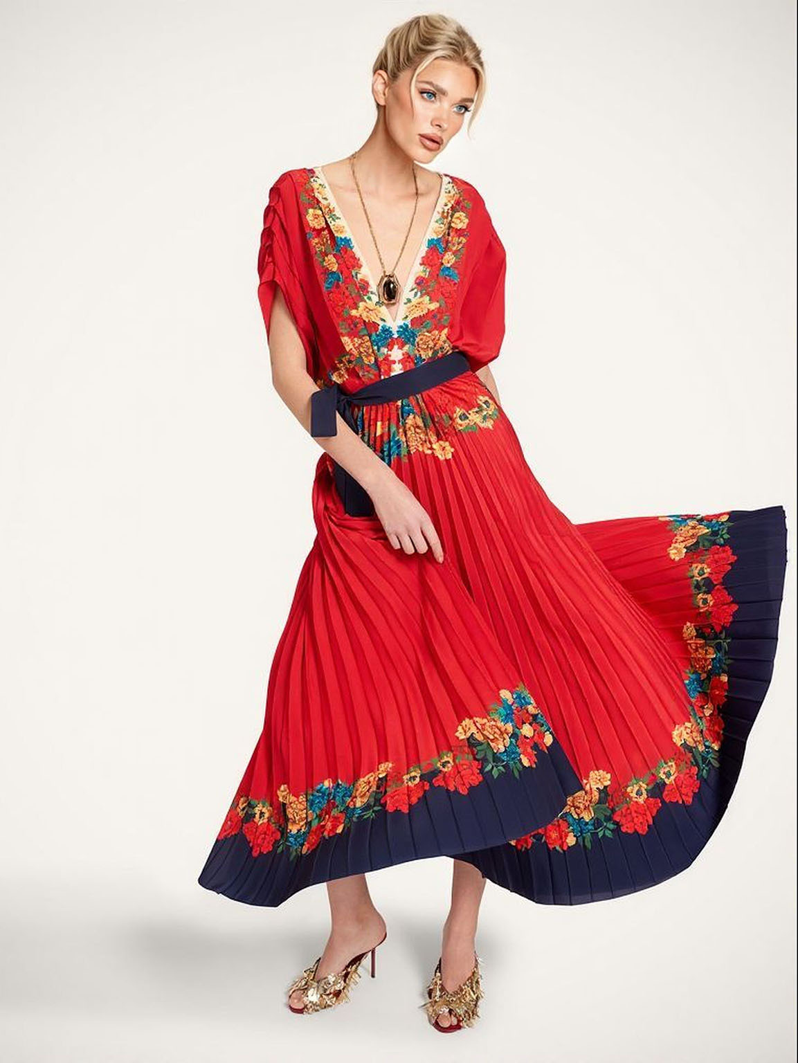 Exquisite V-Neck Pleated Print Maxi Dress