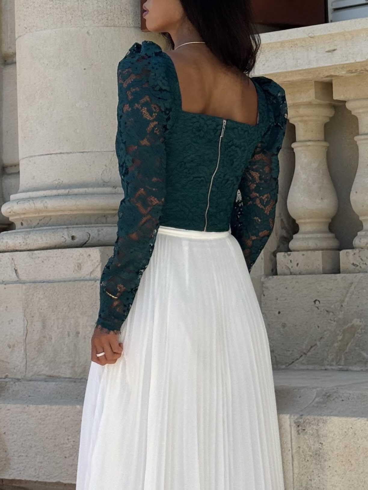 Elegant Lace Square-Neck Long-Sleeved Top