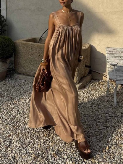 Elegant Flowy Pleated Spaghetti Strap Maxi Dress