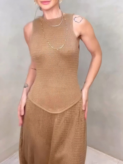 Unique Split-hem Cutout Knit Sleeveless Maxi Dress