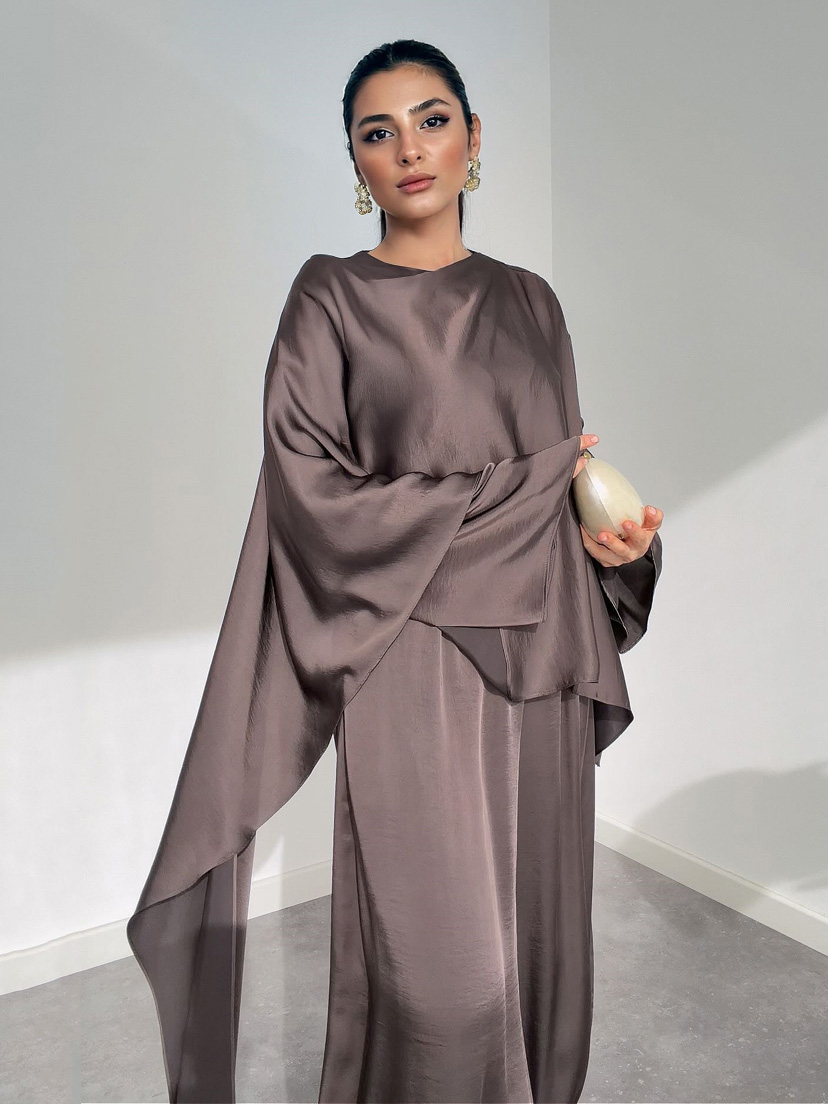 Elegant Satin Robe Paired With Harem Pants Set