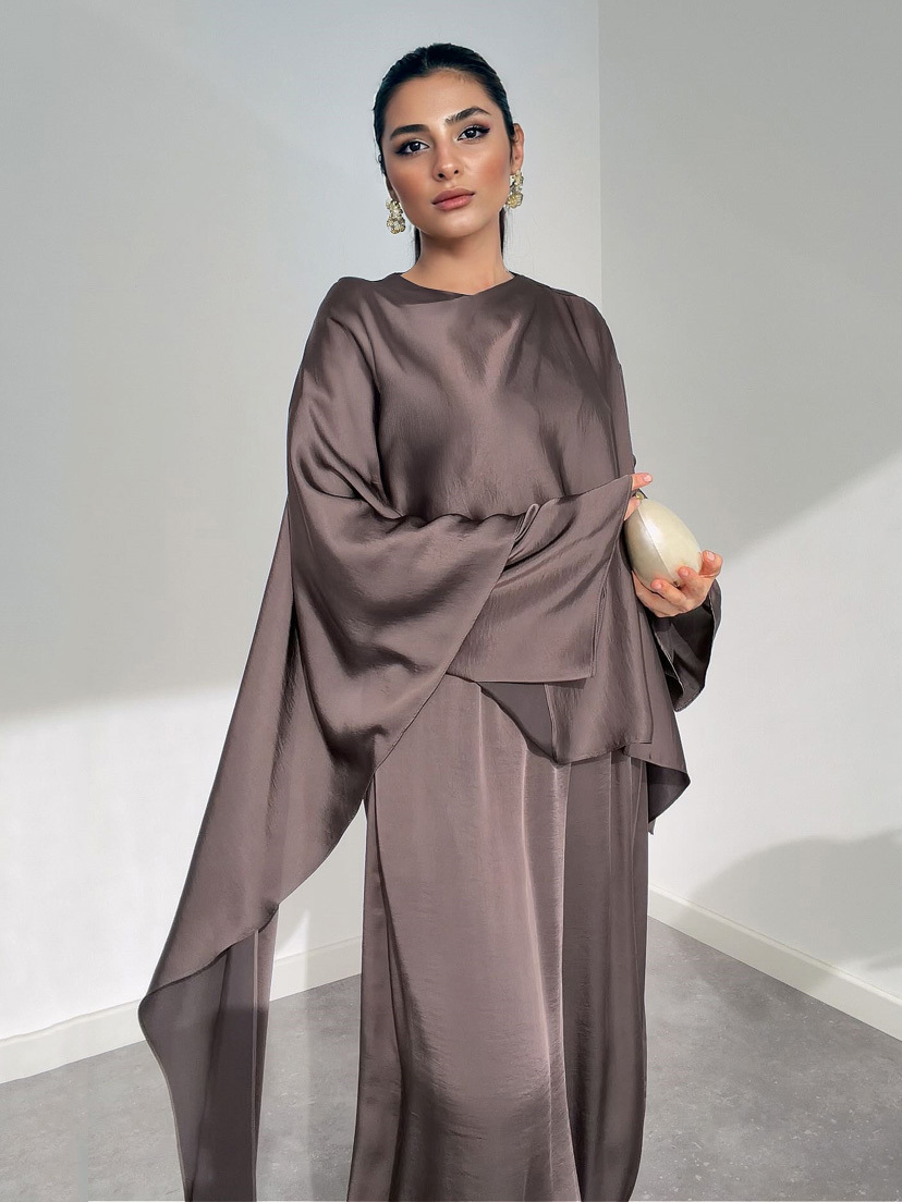 Elegant Satin Robe Paired With Harem Pants Set