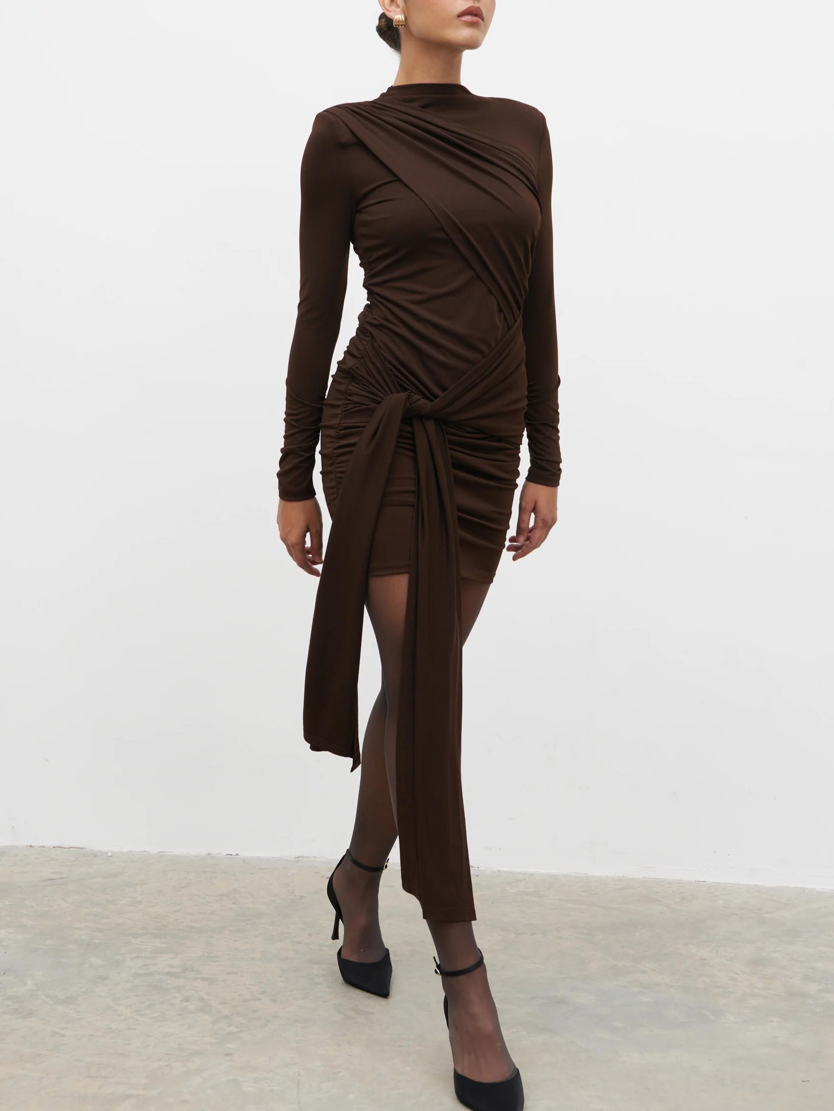 Elegant Pleated Long-sleeved Knit Mini Dress