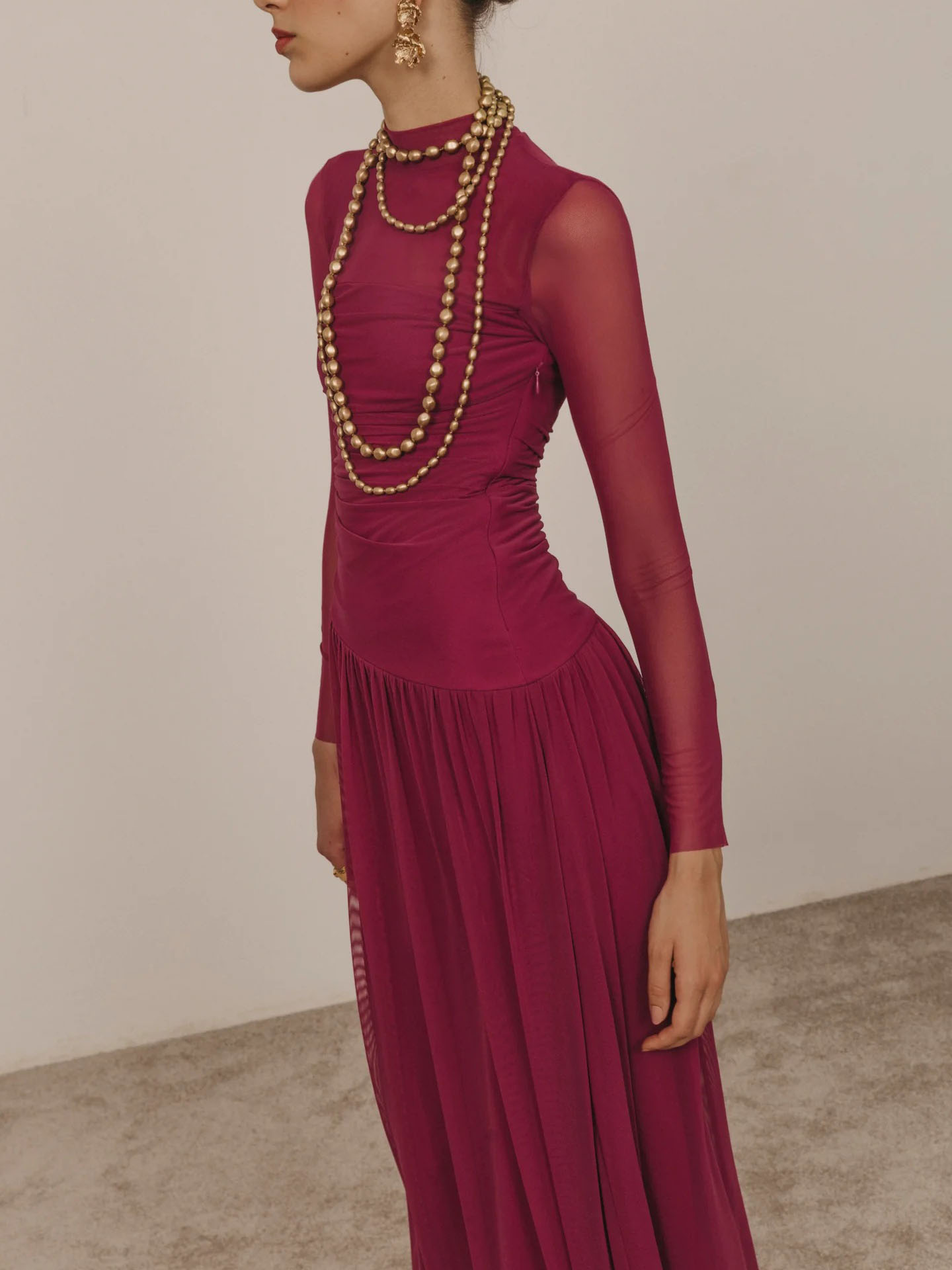 Elegant Pleated Mesh Long-sleeved Maxi Dress