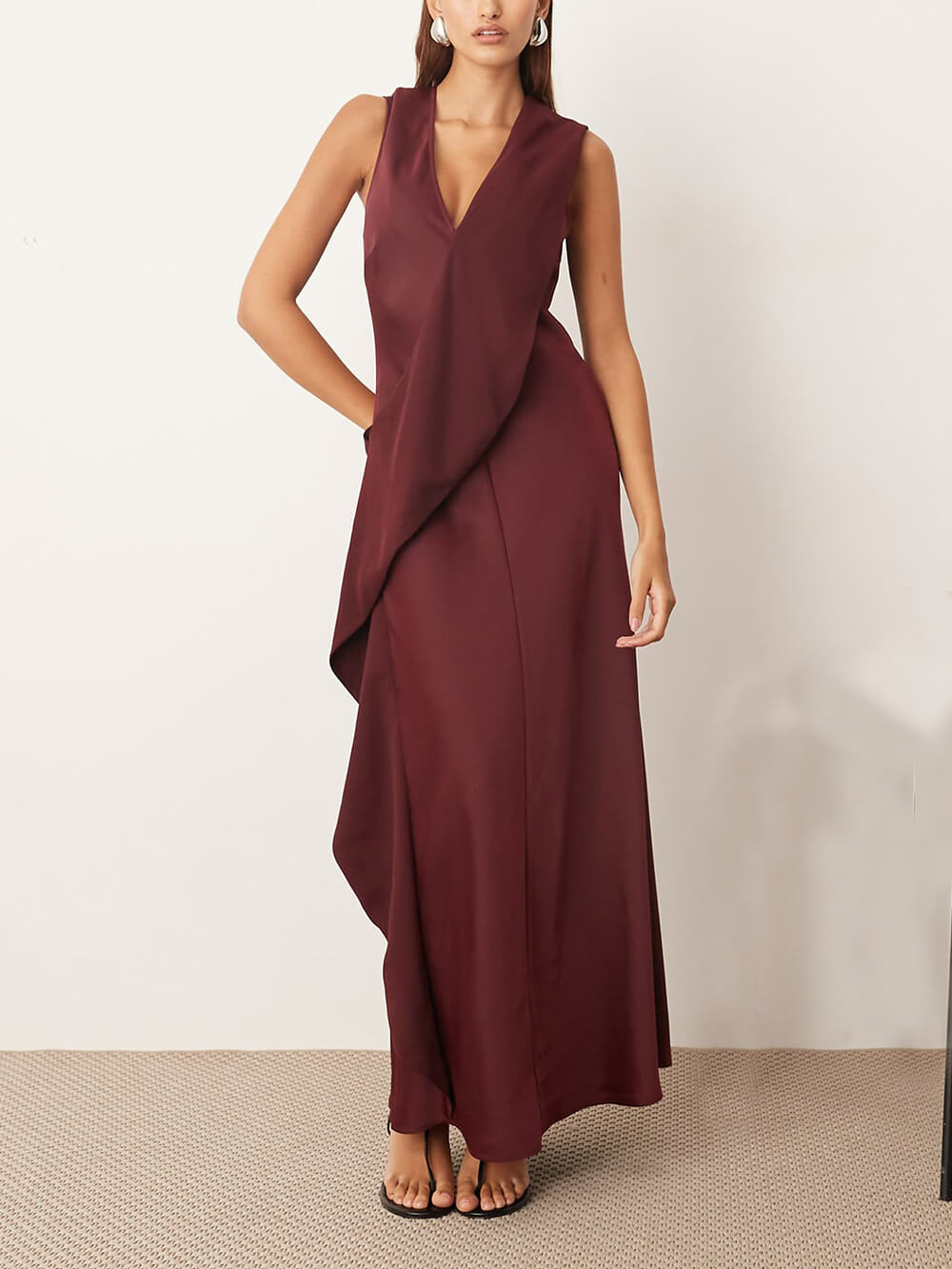 Elegant Contrast Panel Sleeveless Maxi Dress