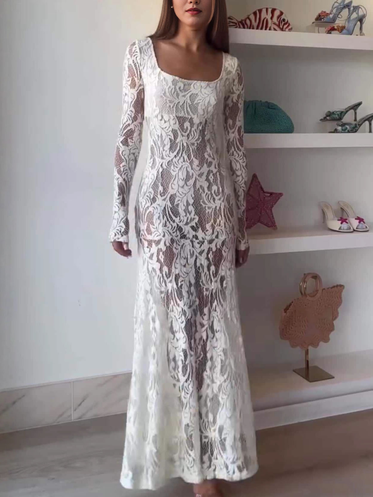 Exquisite Lace Square-neck Long-sleeved Maxi Dress