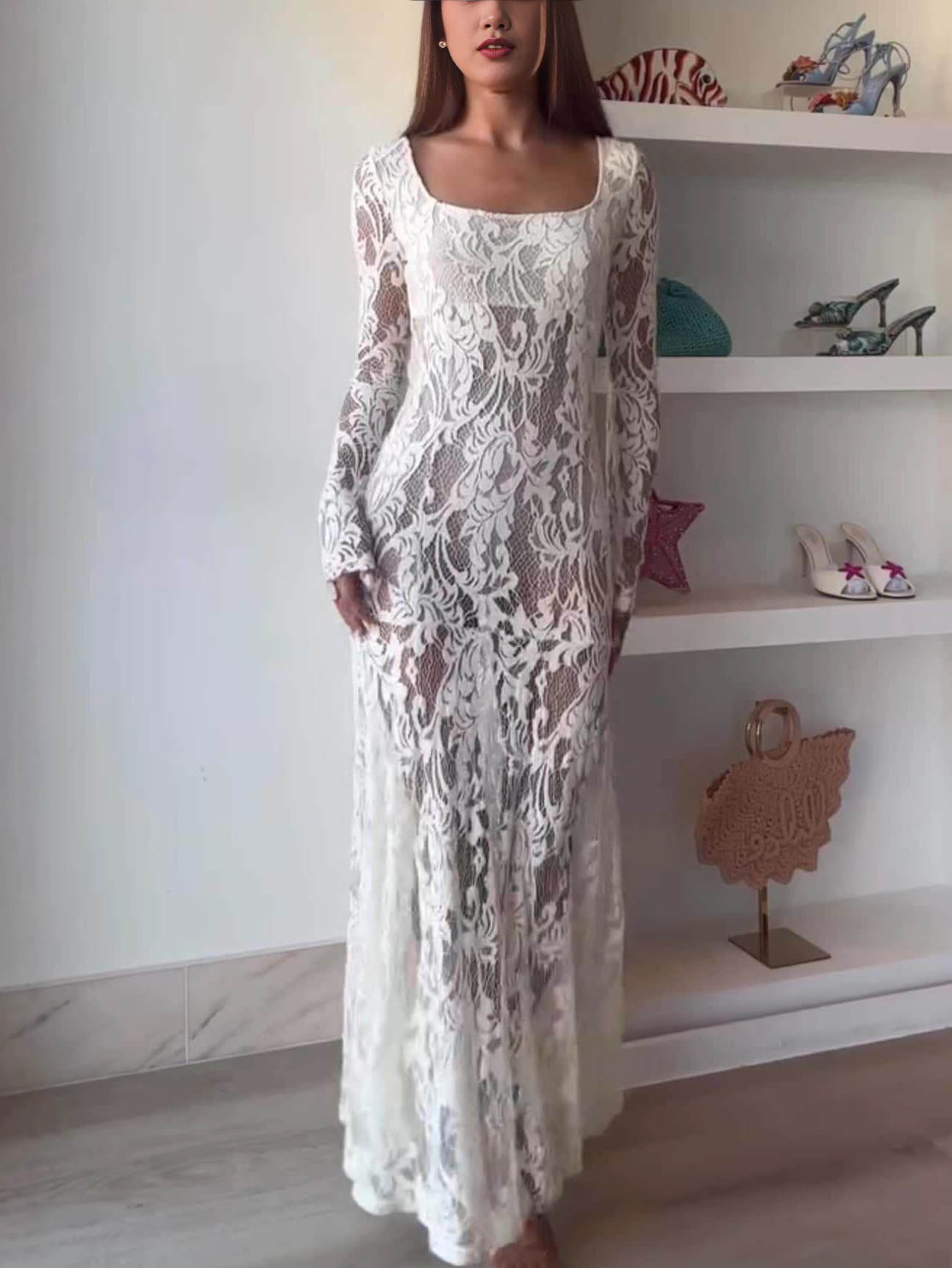 Exquisite Lace Square-neck Long-sleeved Maxi Dress