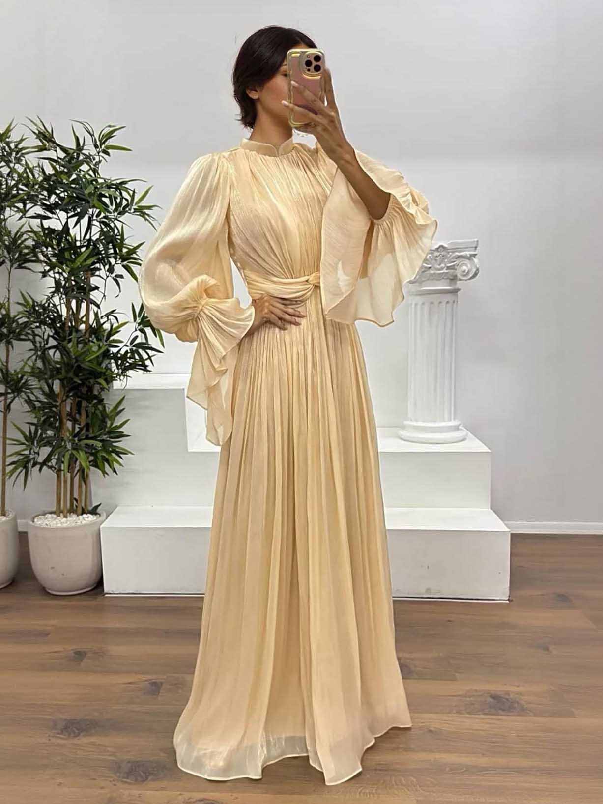 Elegant Pleated Flowy Long-Sleived Maxi Dress