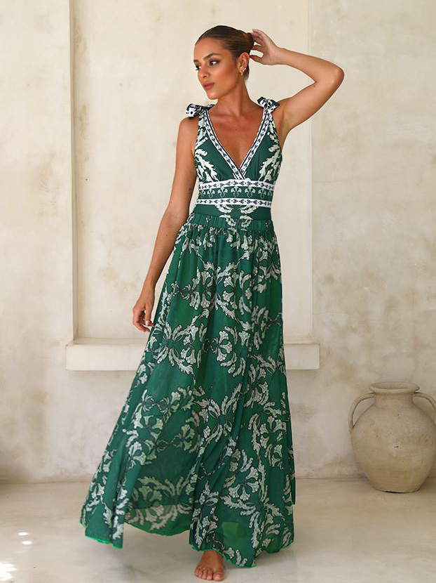 Retro Baroque Print Deep V-Neck One-Piece Swimsuit Set