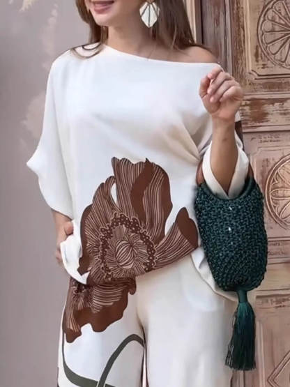 Retro Floral Print Batwing Sleeves Loose-fitting Top