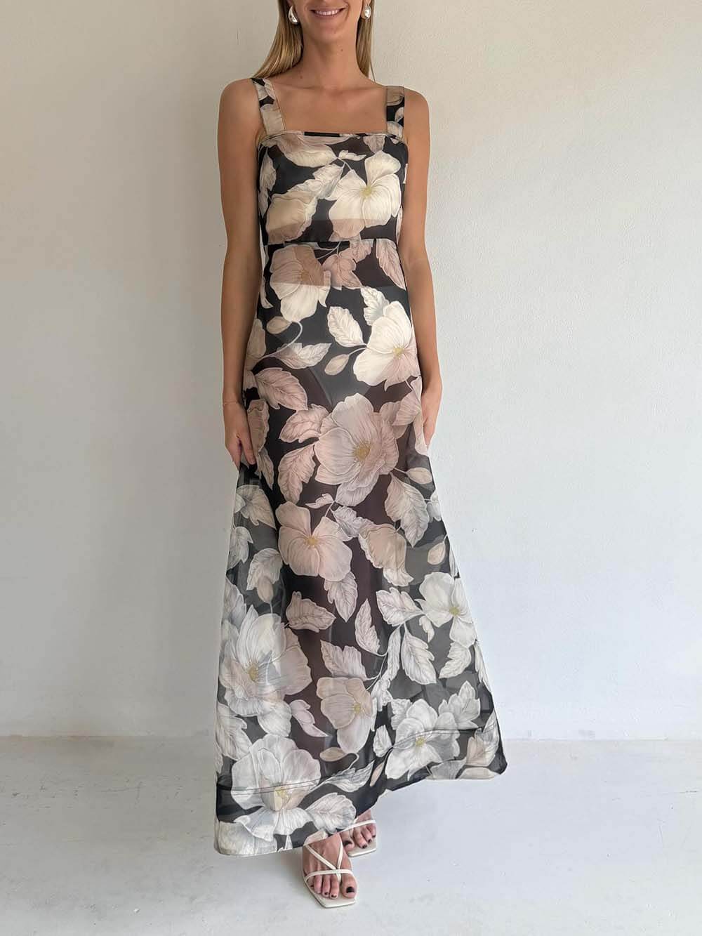 Exquisite Black Rose Print A-Line Maxi Dress