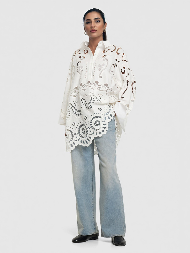 Exquisite Relaxed-Fit Cutout Lace Shirt Dress