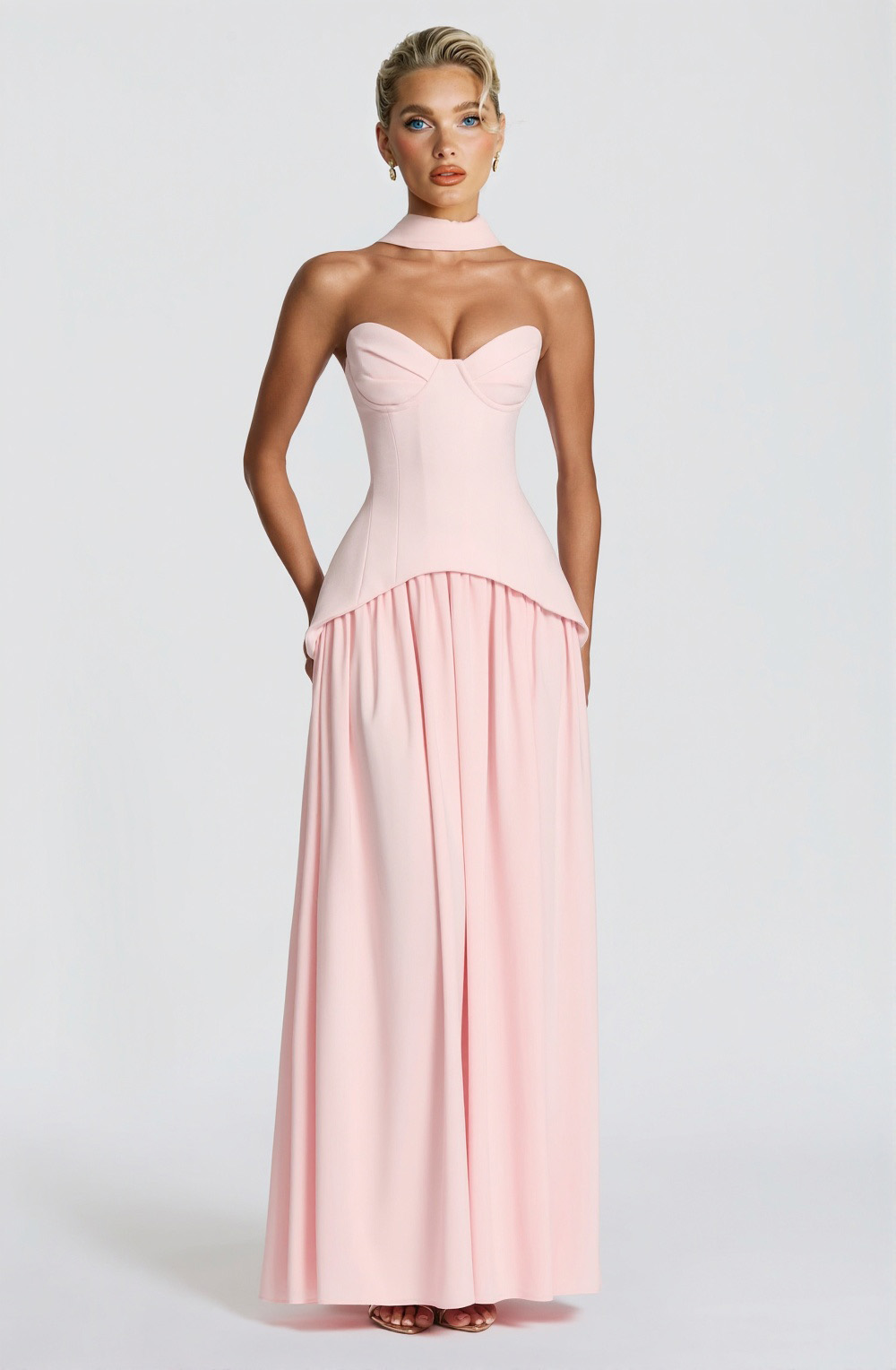 Vestido Maxi de Fiesta con Escote Corazón Elegante y Gran Abertura