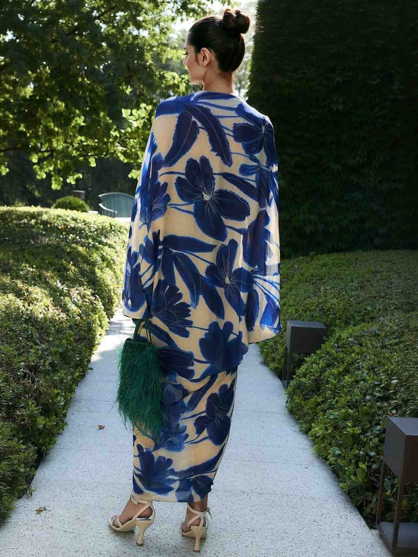 Elegant Oversized Floral Print Batwing Sleeve Chiffon Maxi Dress