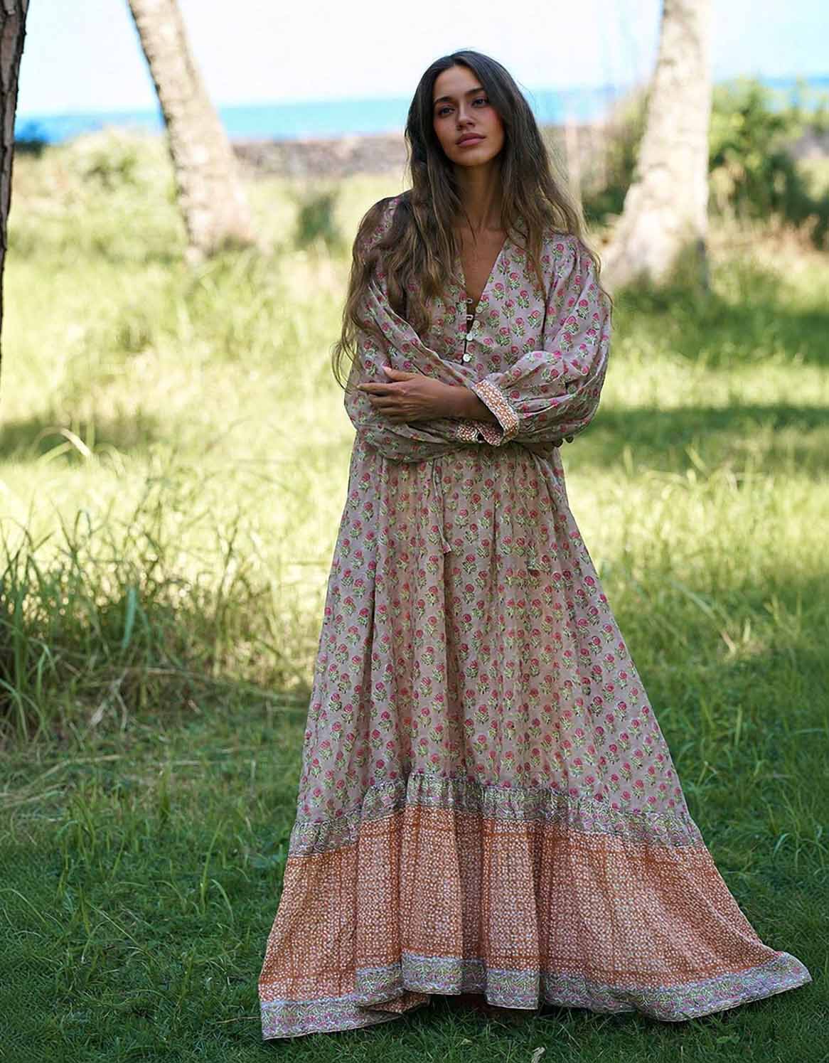 Retro Casual Print V-Neck Tiered Flowing Beach Maxi Dress