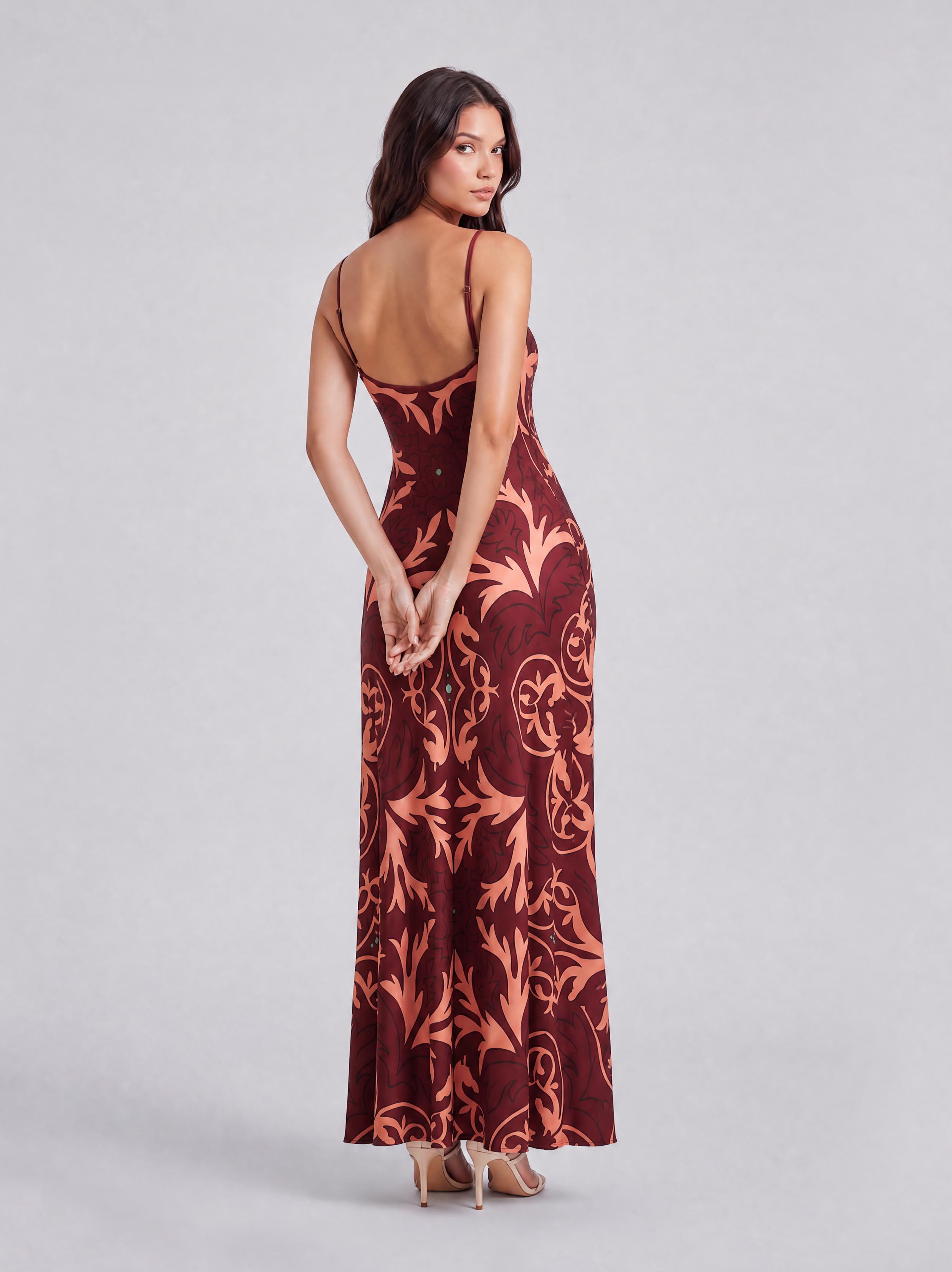Retro European-style Pattern Slim-fit Long Dress With V-neck