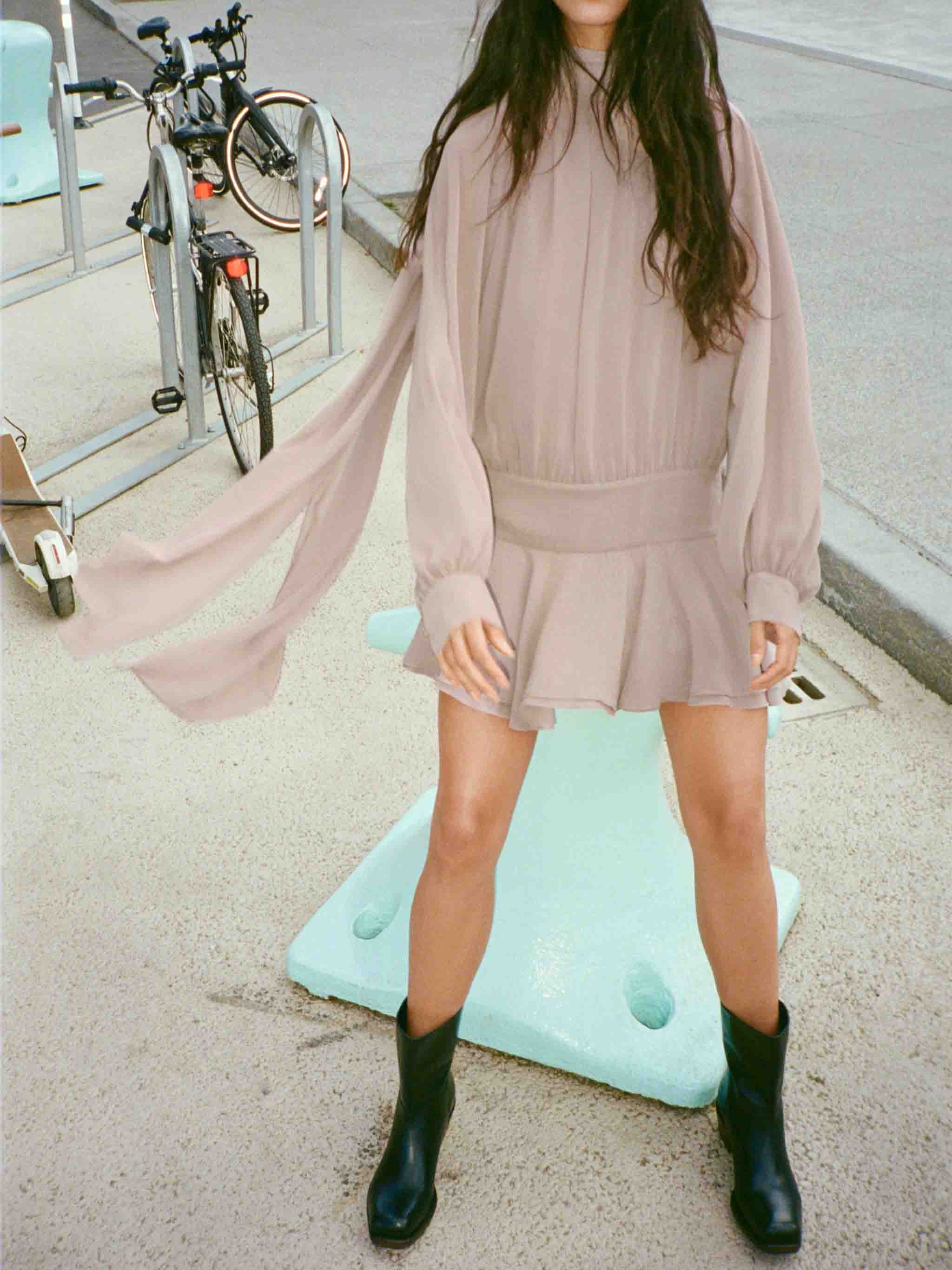 Exquisite Flowing Long-sleeved Chiffon Mini Dress