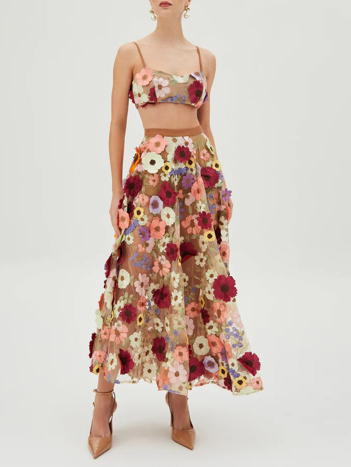 Exquisite Floral Embroidered Tank Top