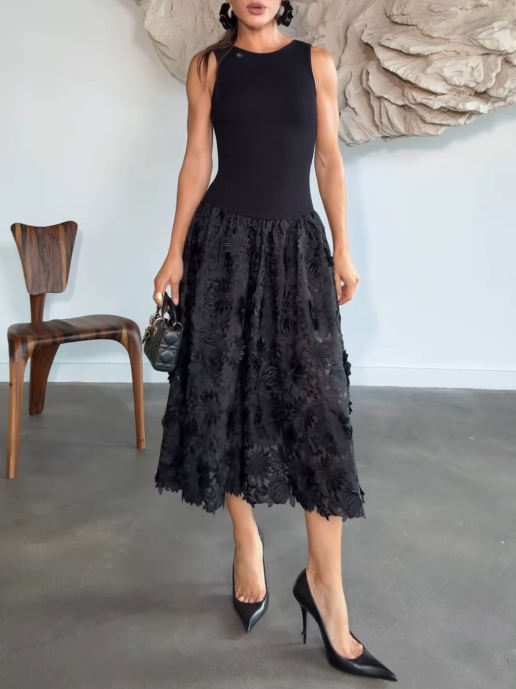 Exquisite Lace Embroidered Sleeveless Midi Dress