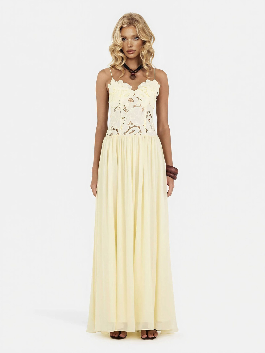 Elegant Lace Spaghetti Strap Floral Appliqué Maxi Dress