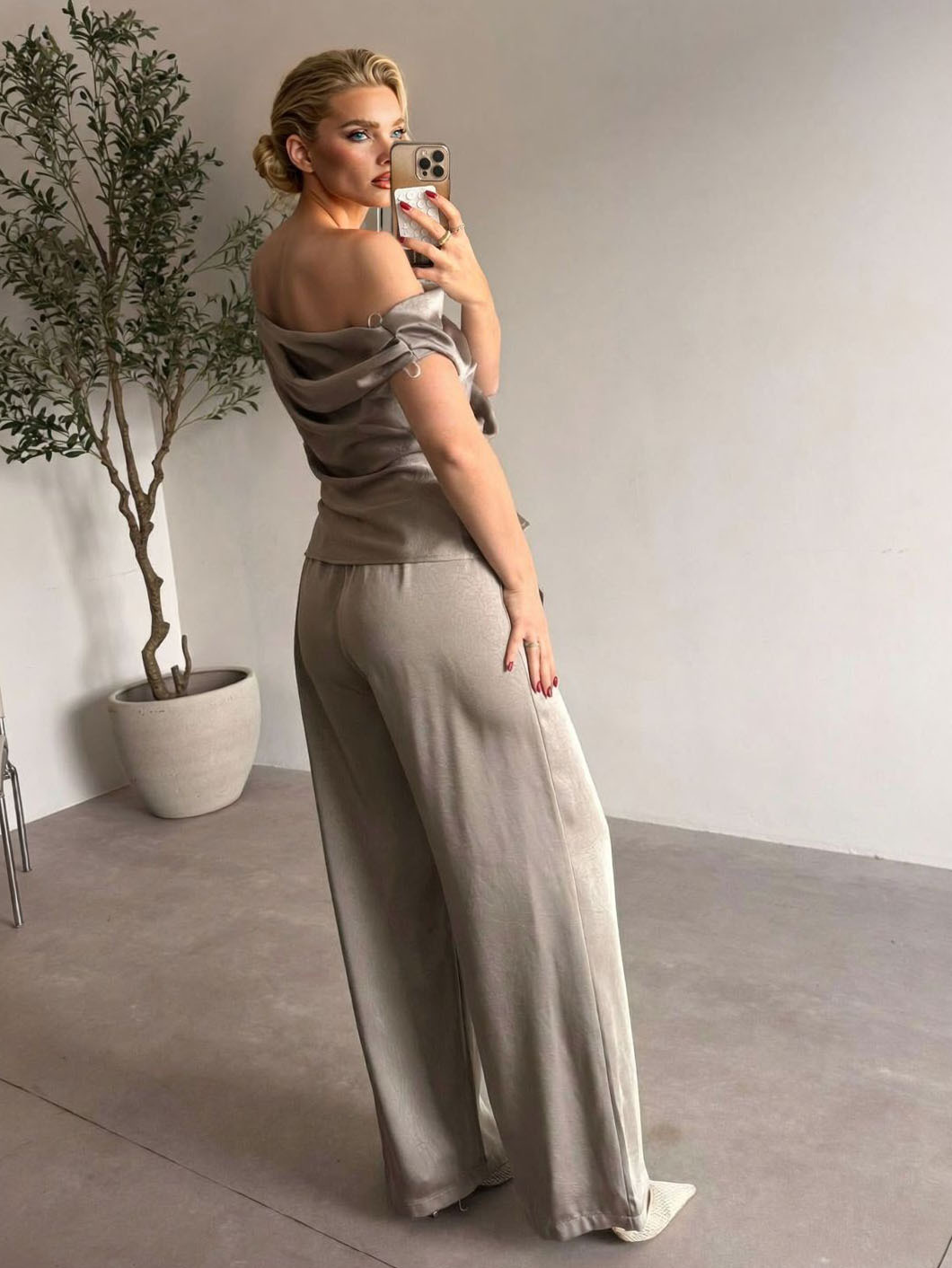 Elegant Satin One-Shoulder Draped Top & Wide-Leg Pants Two-Piece Set