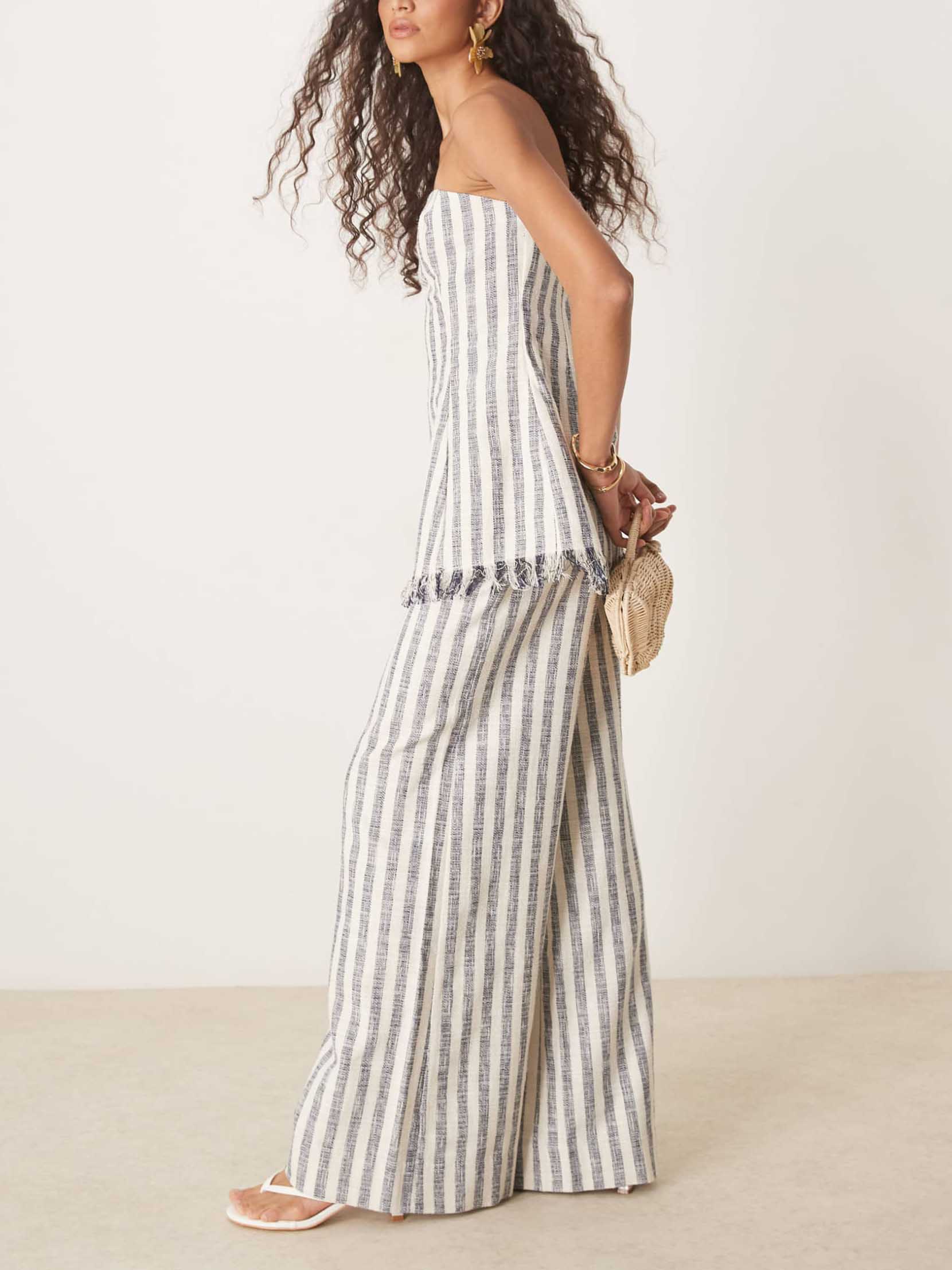 Casual Wrap-around Collar Vertical Stripes Small Tassel Tank Top
