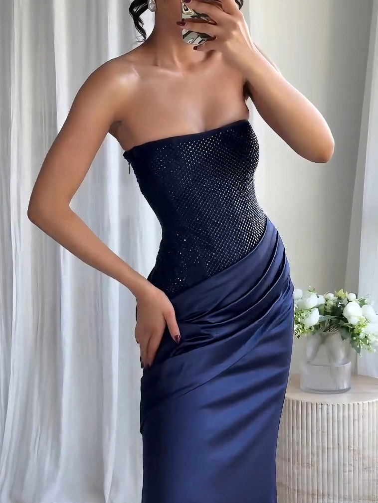 Elegant Strapless Rhinestone Pleated Party Dress
